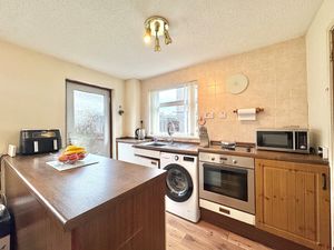 Photo 6- click for photo gallery